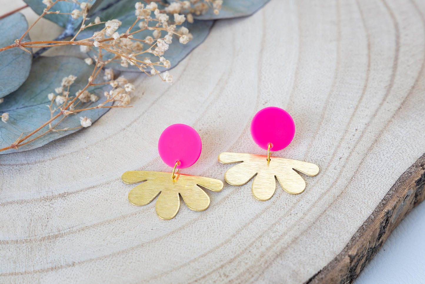 Handgemaakte oorbellen Lieze lila van Jolie earrings