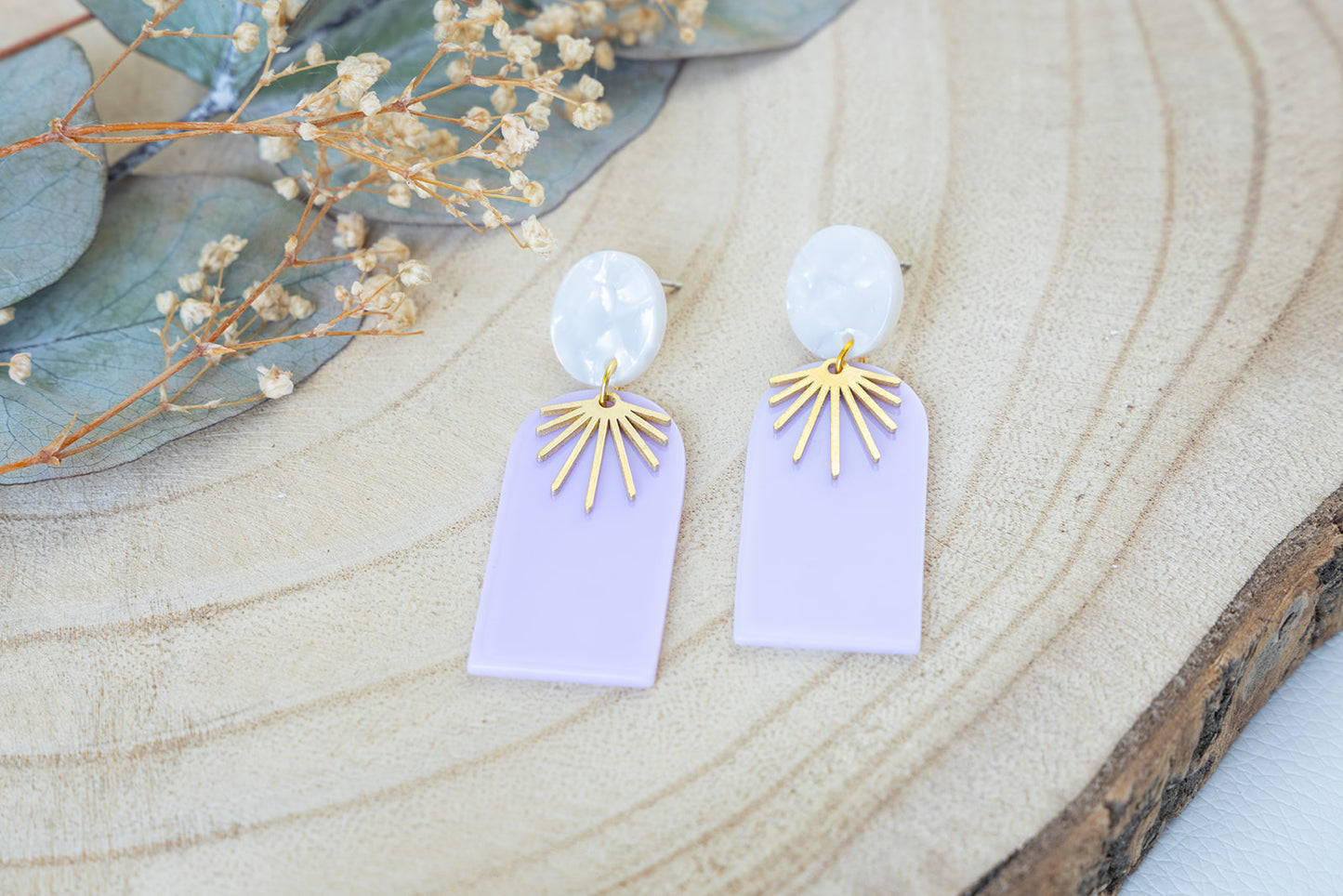 Handgemaakte oorbellen Ophellia lila van Jolie earrings