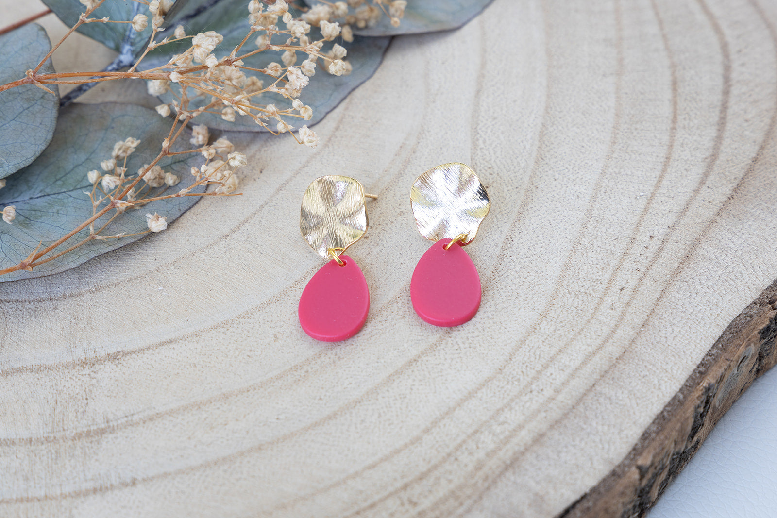 Handgemaakte oorbellen Zara roze van Jolie earrings